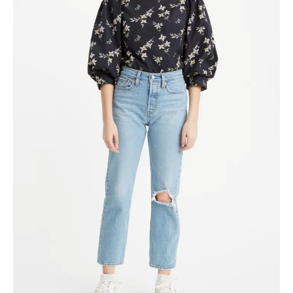 Levi's Blue Premium High Rise‎ Wedgie Ripped Jeans Size 24